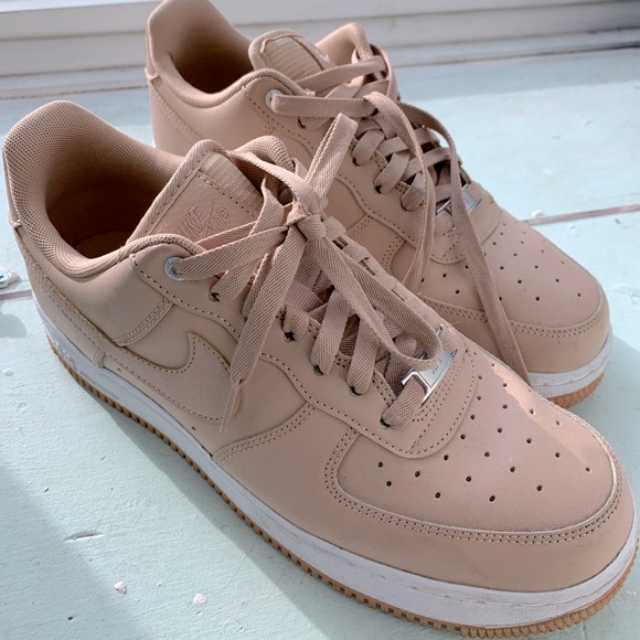 Nike Air Force 1 - Picture 2 of 3